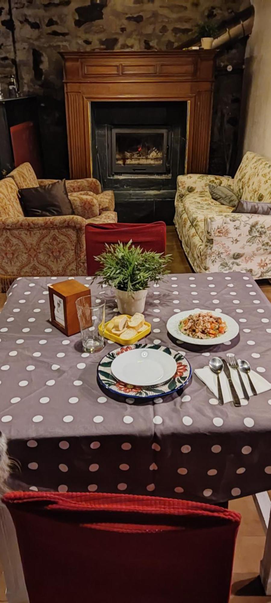 Camino Y Leyenda Guest House Trabadelo Eksteriør bilde